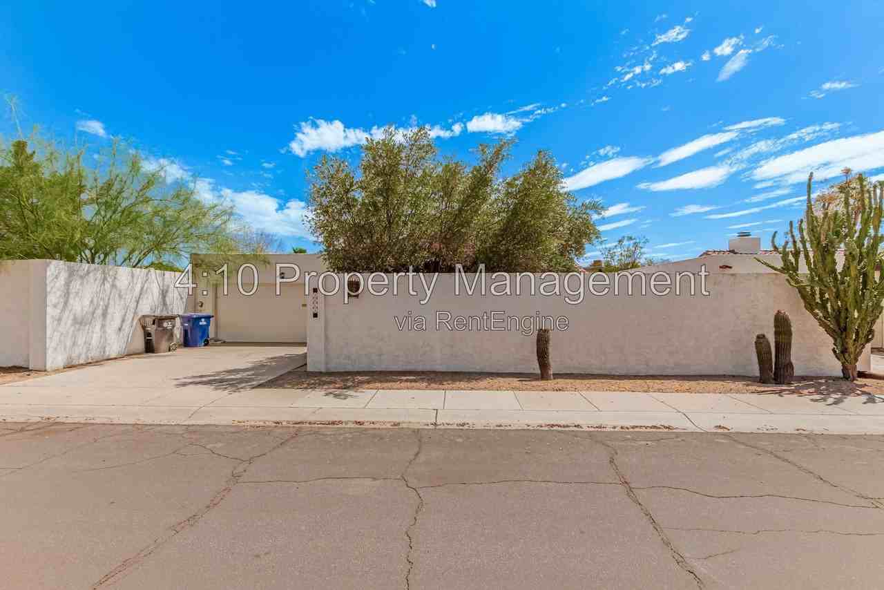2063 E Aspen Dr - Photo 2 of 27