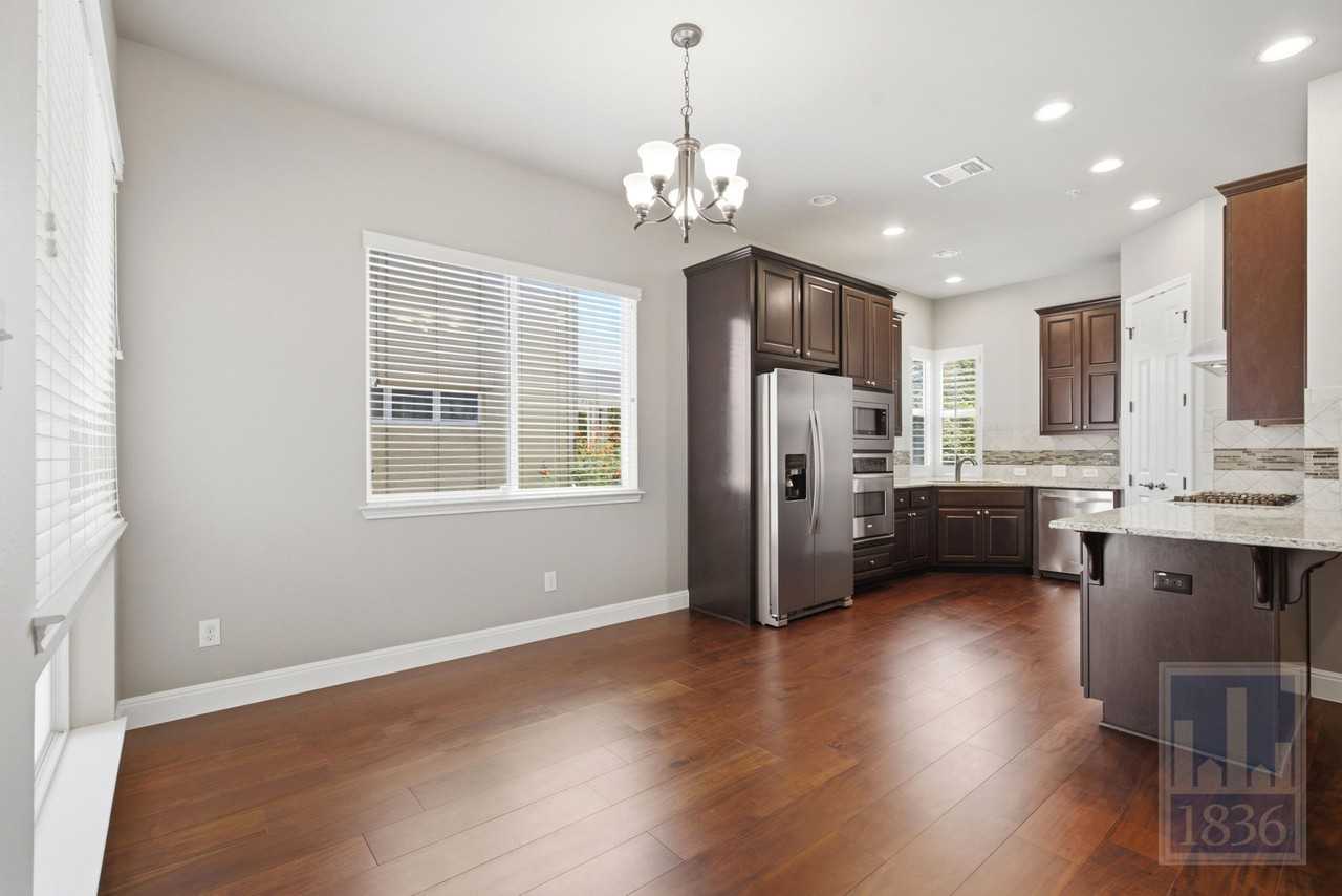 2016 Simond Ave #D - Photo 5 of 50