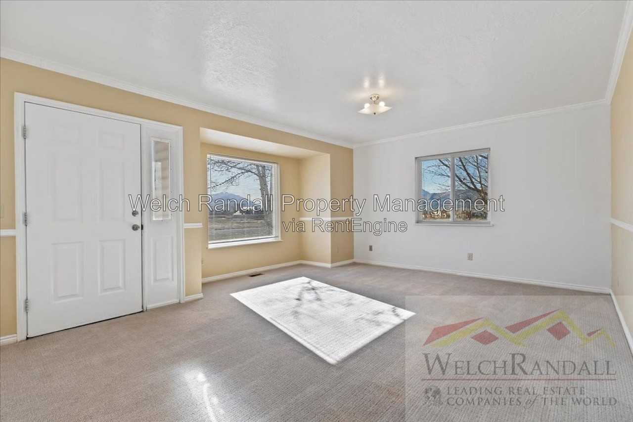 1510 W 1200 S - Photo 5 of 36