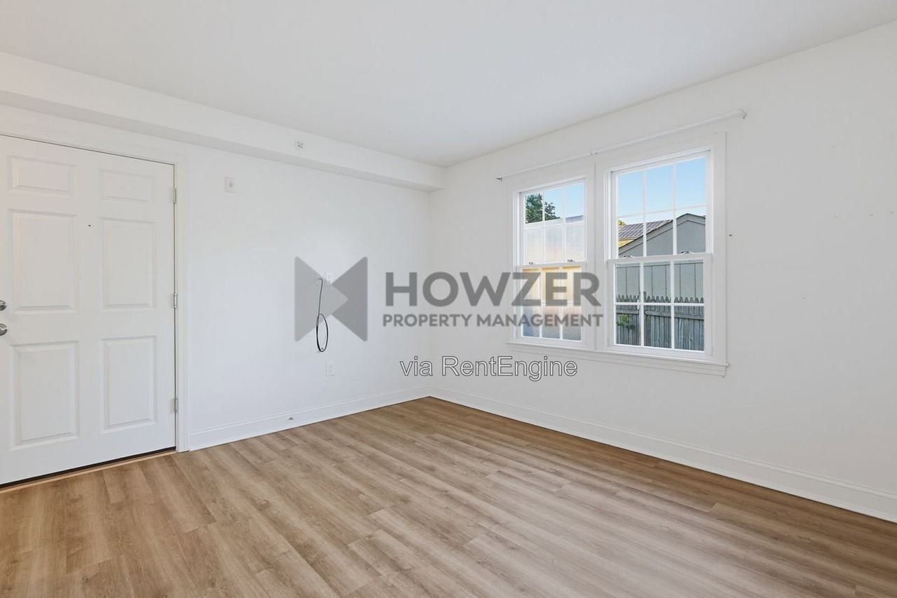 50 Yarmouth Rd #D4 - Photo 4 of 20