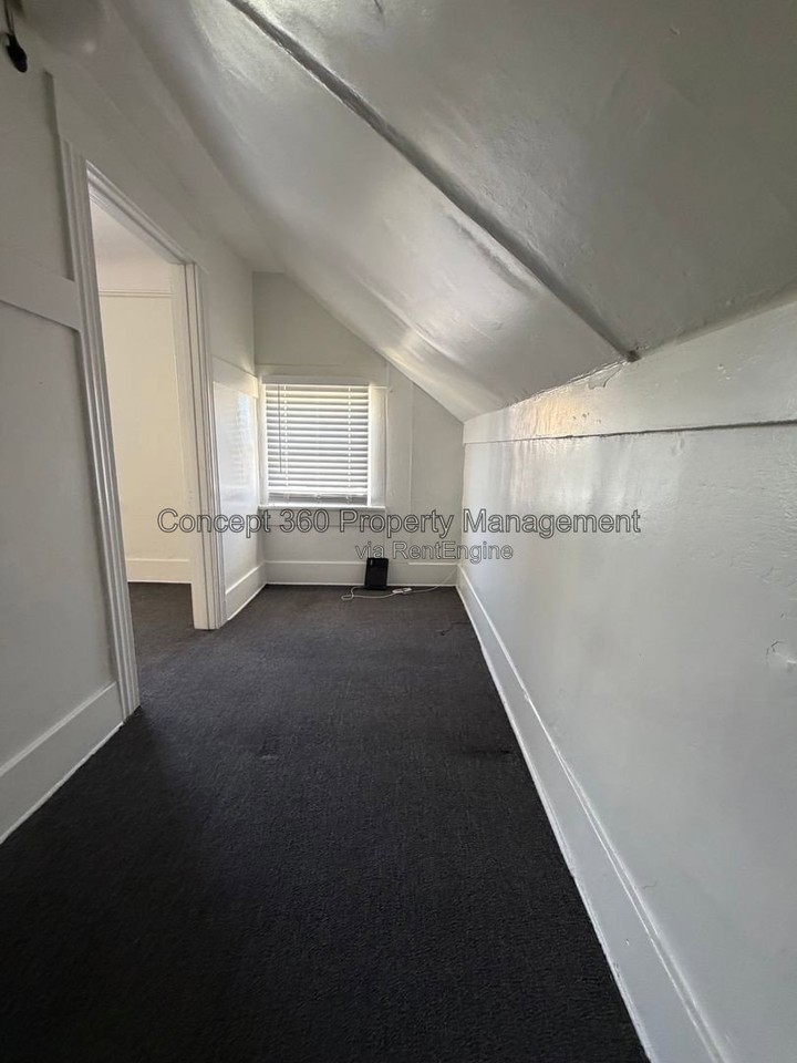 803 Magnolia Ave #1 - Photo 4 of 12