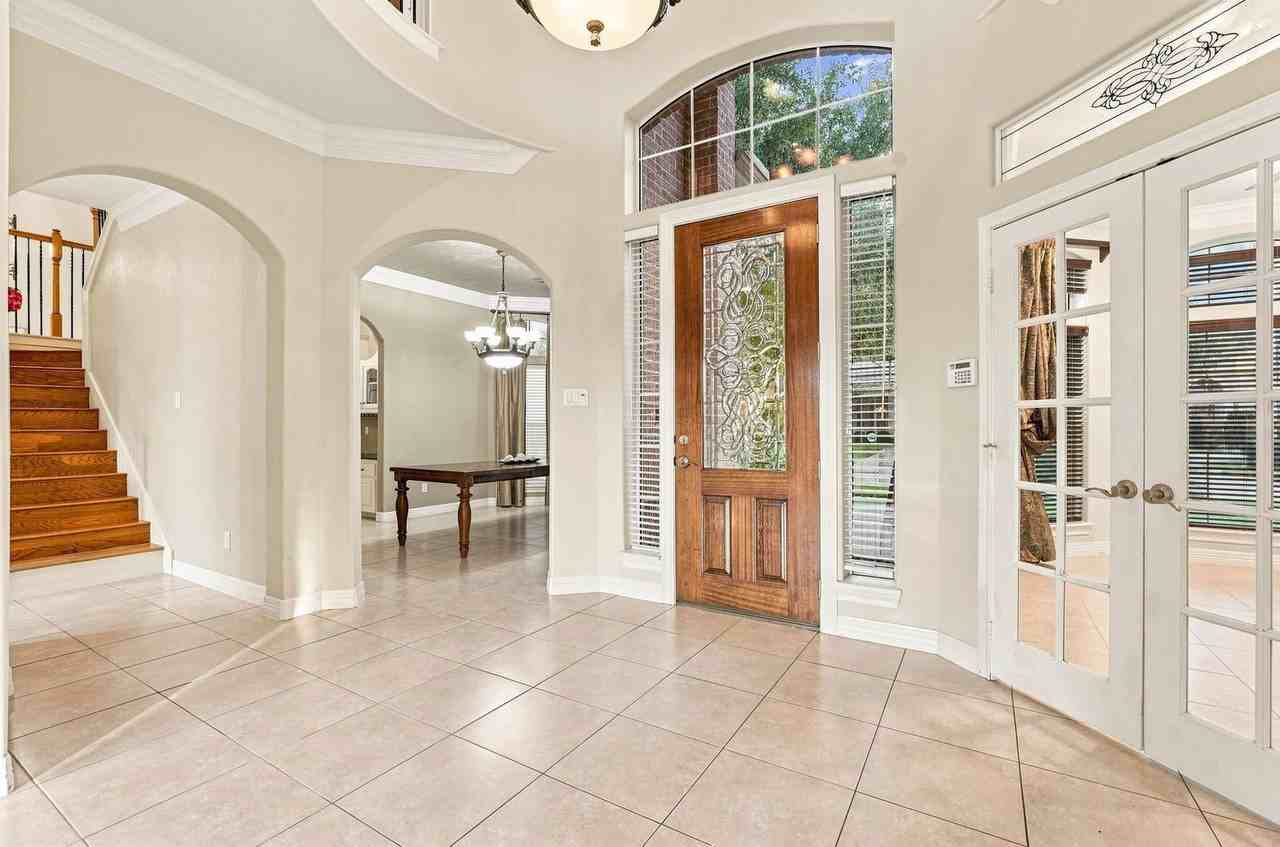 1726 Parklake Village Drive - Photo 3 of 27