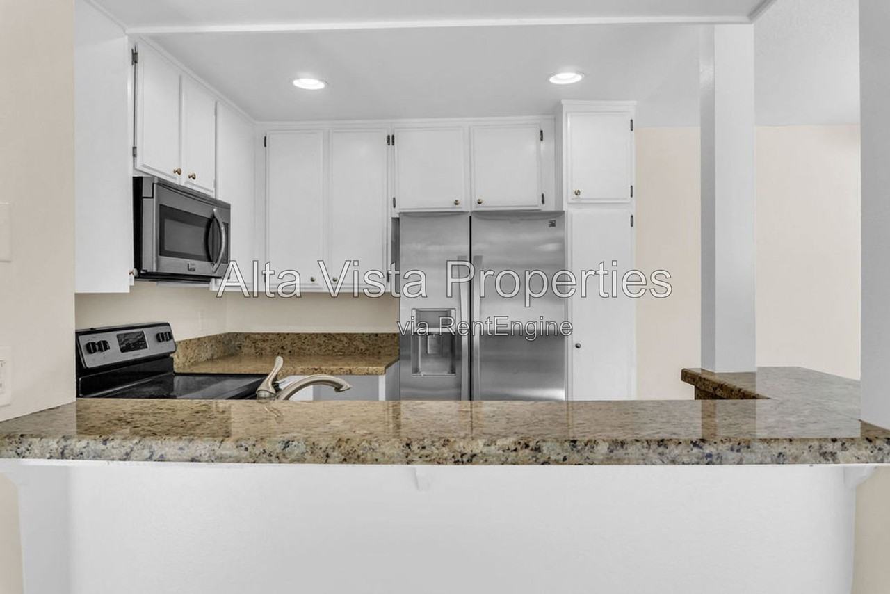 6767 Friars Rd #134 - Photo 5 of 33