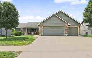 featured image of 1419 E Alise St