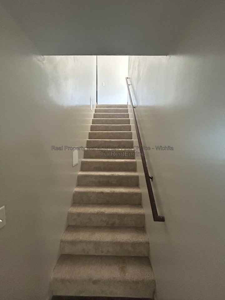 1419 E Alise St - Photo 4 of 13