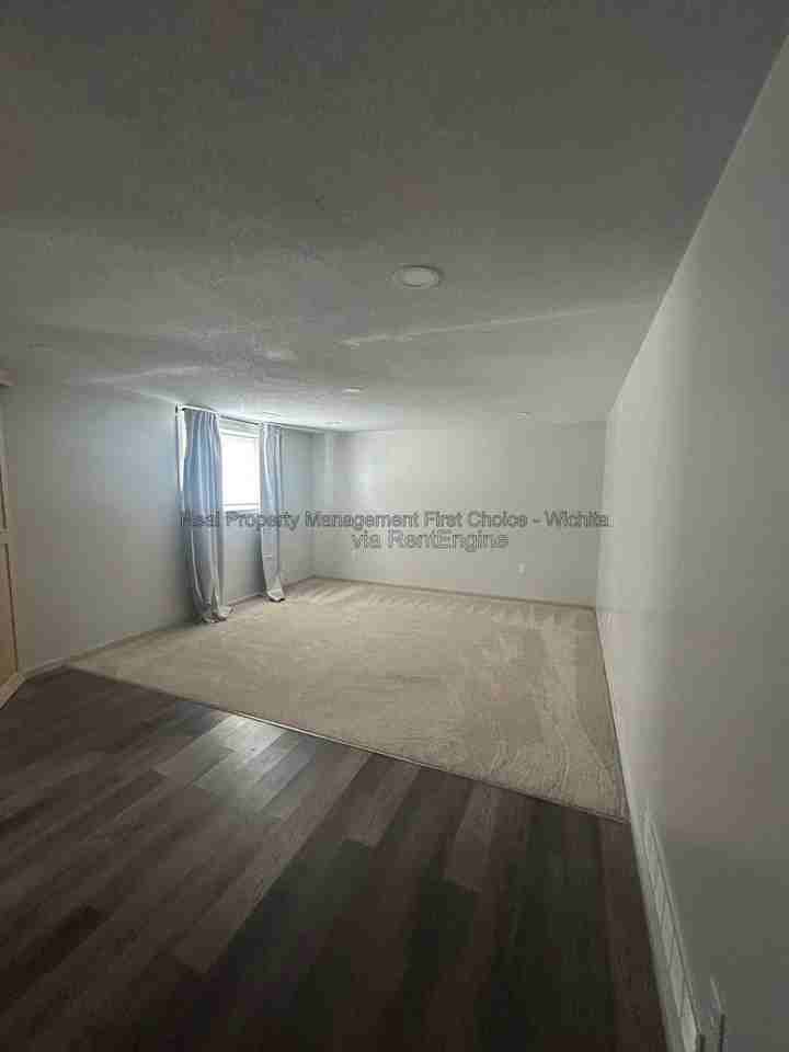 1419 E Alise St - Photo 5 of 13