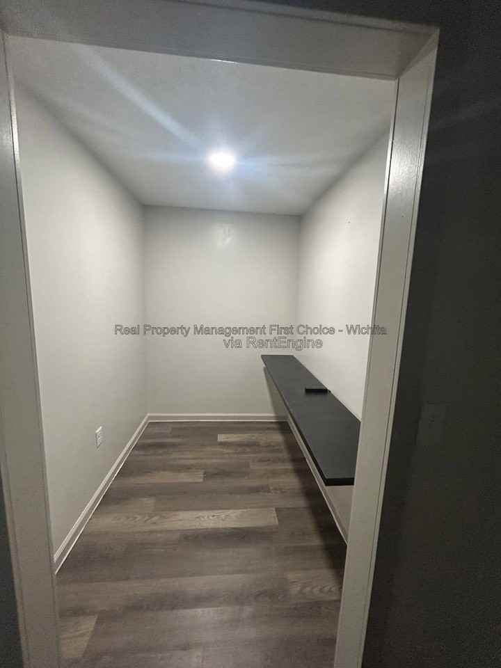 1419 E Alise St - Photo 7 of 13