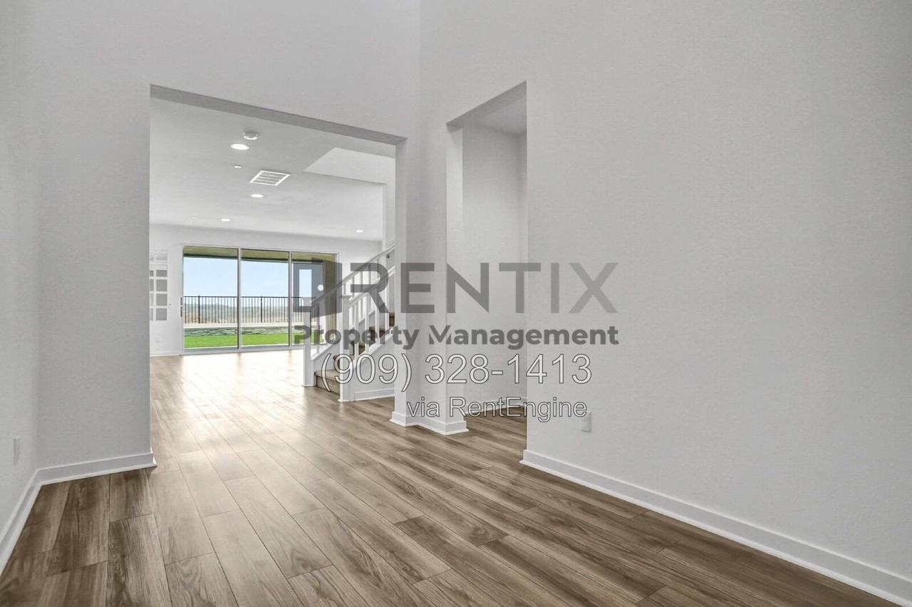 18116 Hedgerow Way - Photo 3 of 30