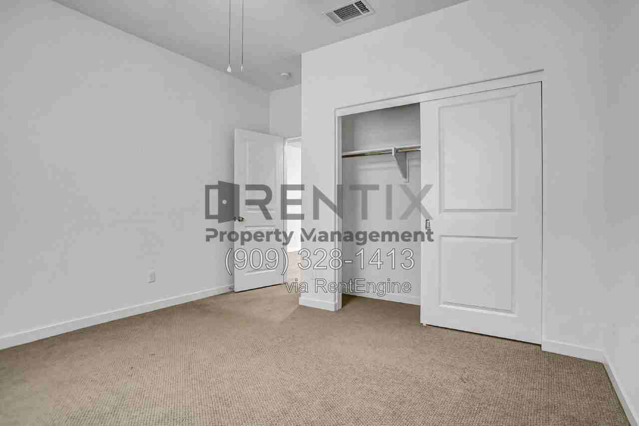 18116 Hedgerow Way - Photo 6 of 30