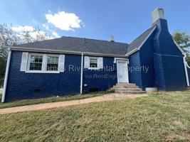 featured image of 900 Dearing St