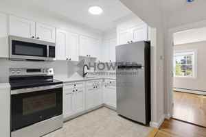 featured image of 1019 Main St #D