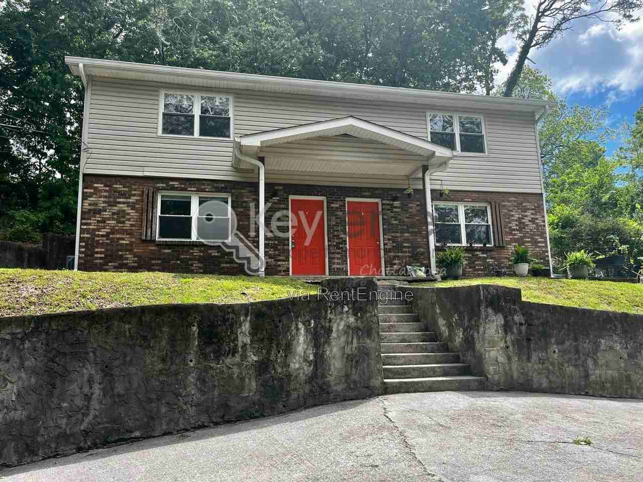 1612 Knickerbocker Ave #A - Photo 3 of 12