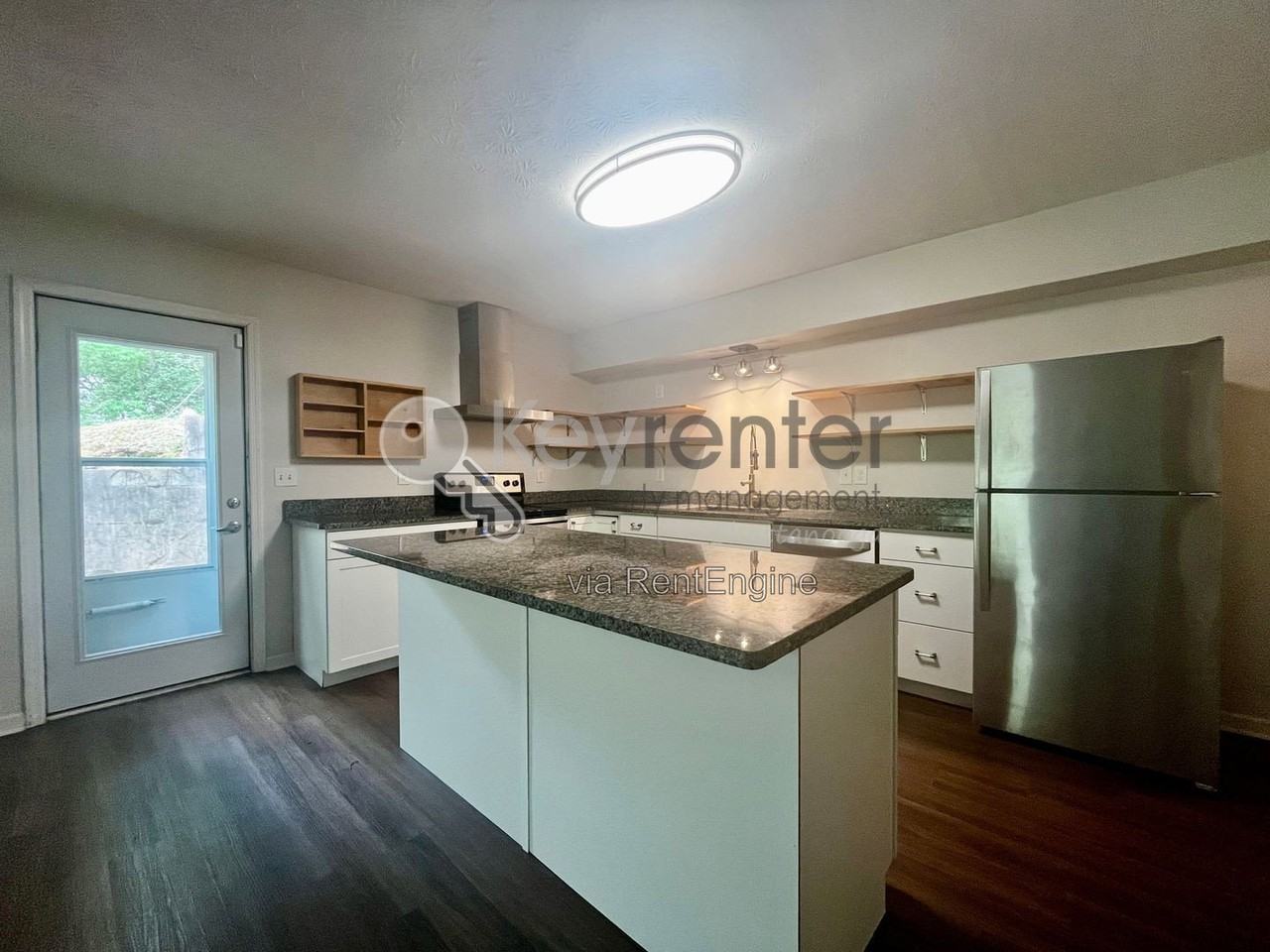 1612 Knickerbocker Ave #A - Photo 5 of 12