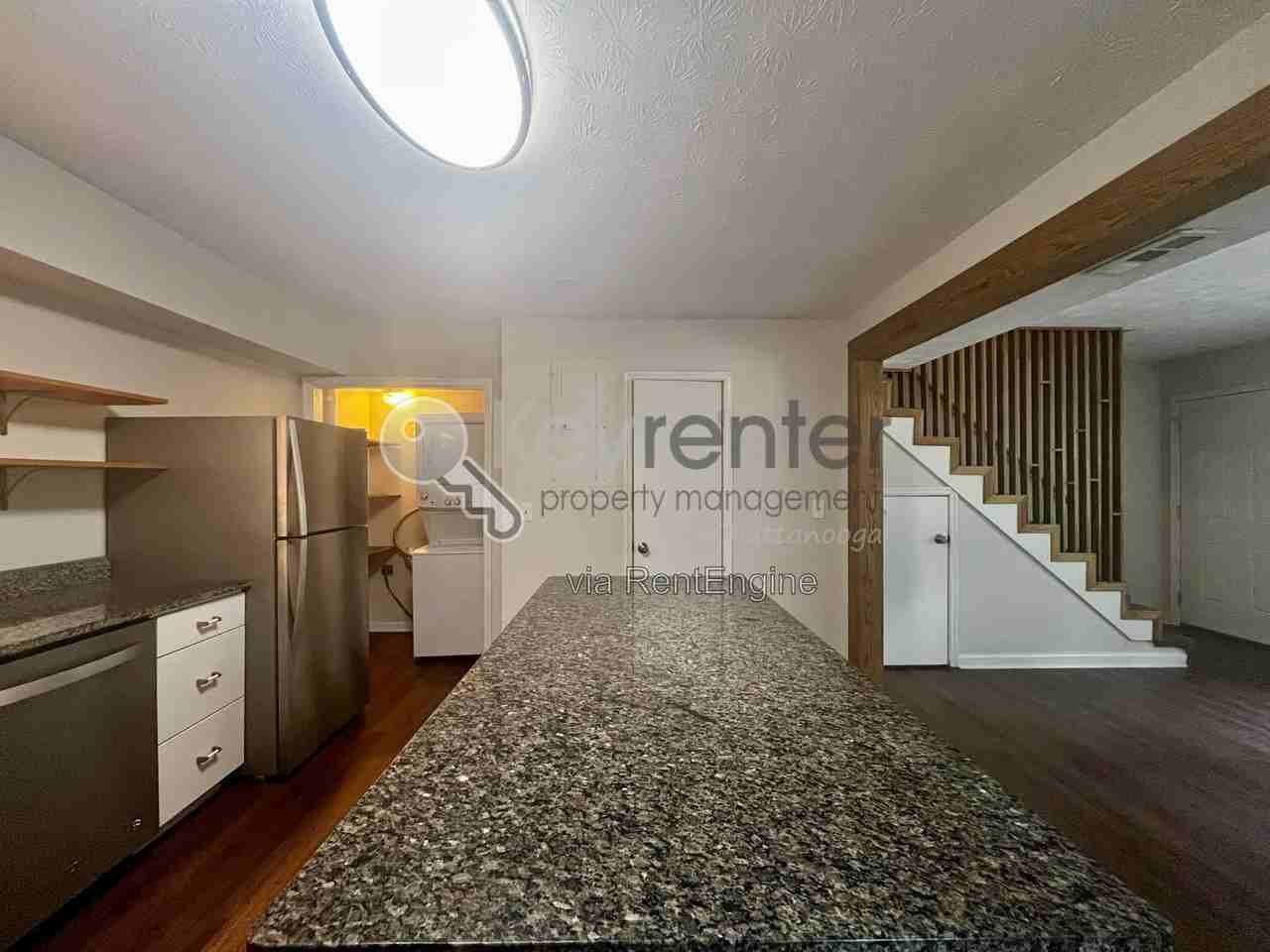 1612 Knickerbocker Ave #A - Photo 6 of 12