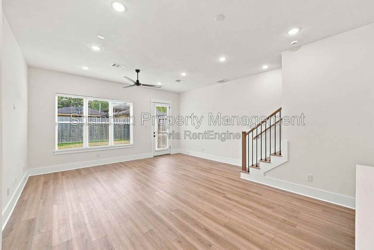3542 Amos St #F - Photo 7 of 41