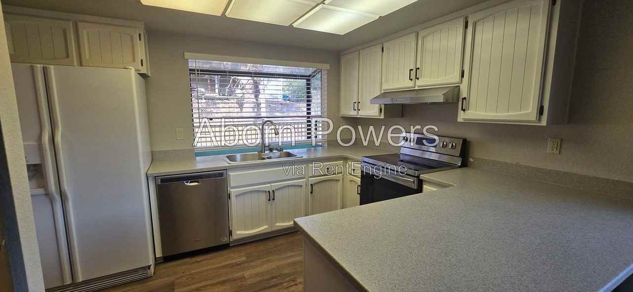 3174 Shawnee Ct - Photo 7 of 22