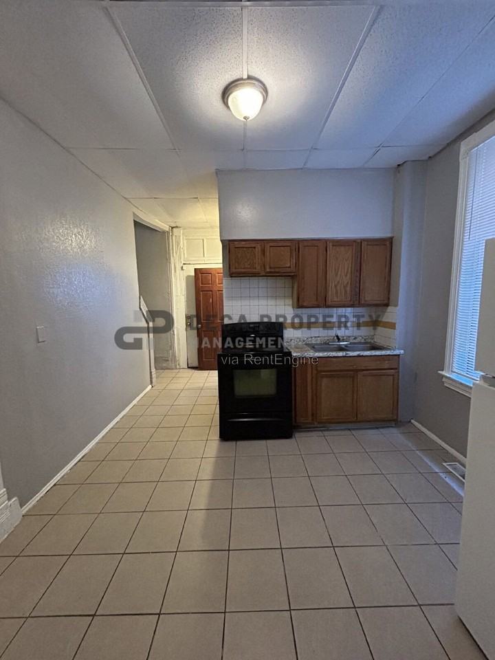 3303 Chippewa St - Photo 5 of 15
