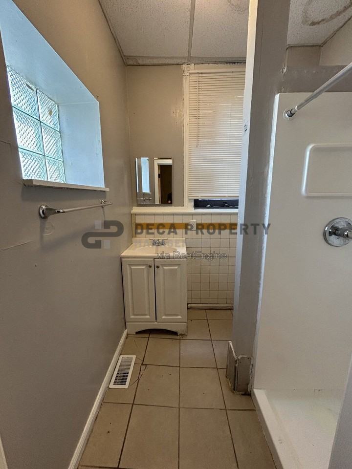 3303 Chippewa St - Photo 7 of 15