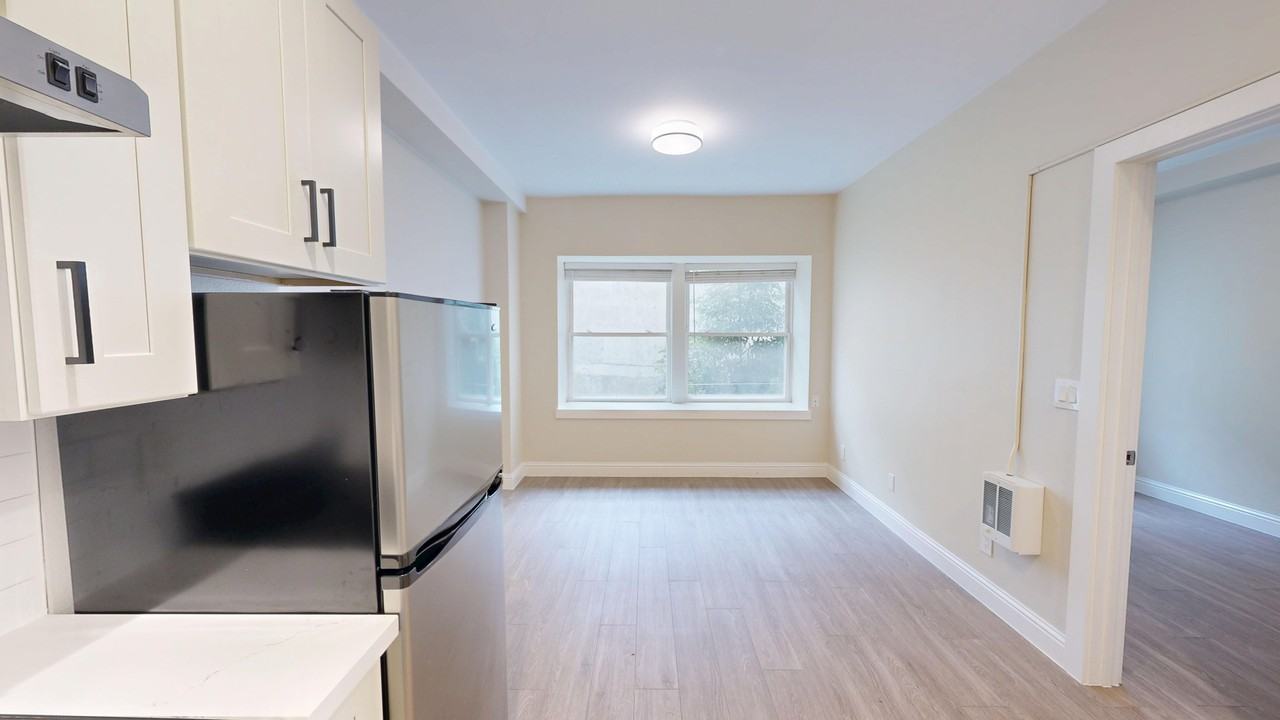 355 Fulton Street - Photo 7 of 27