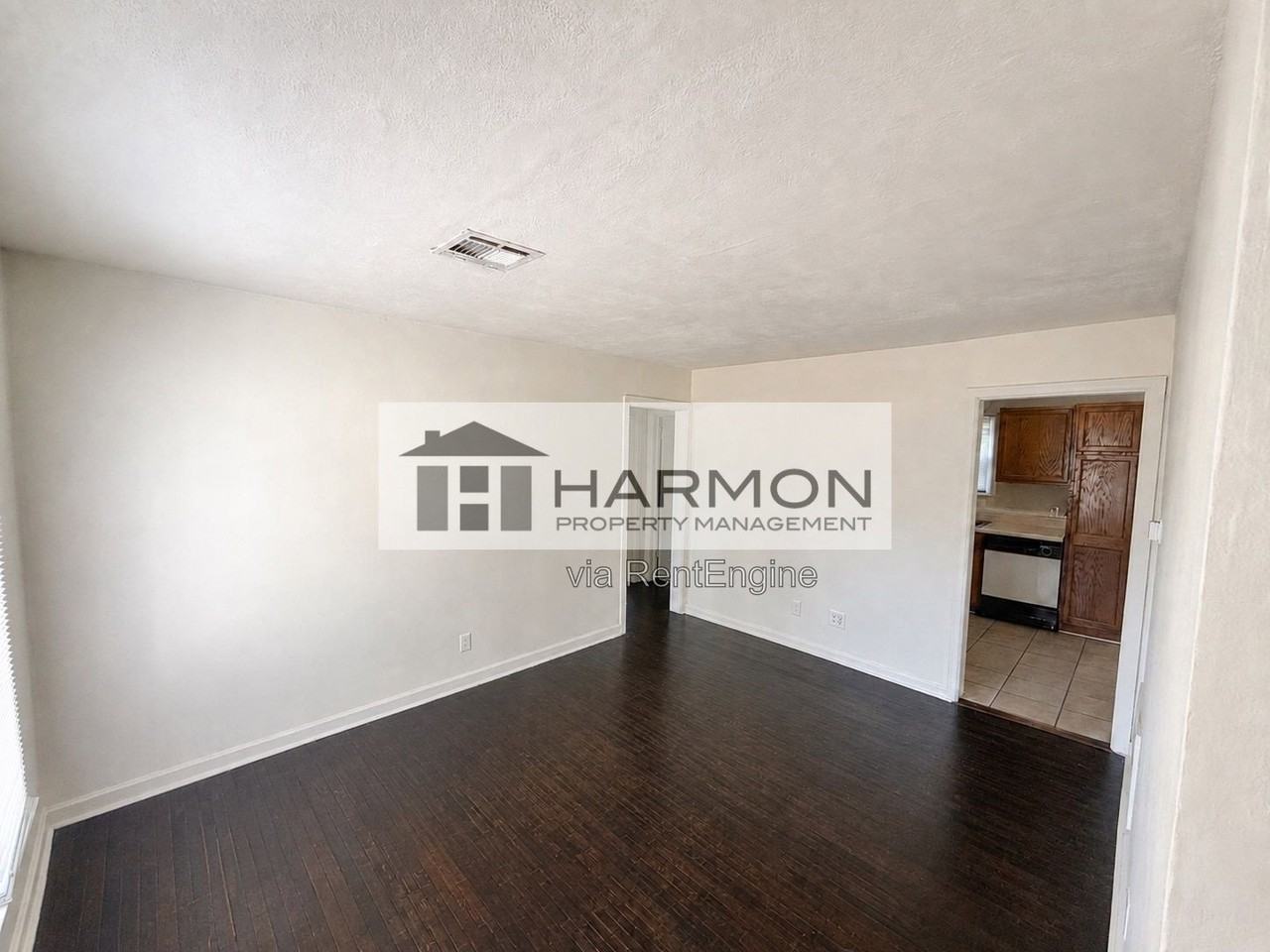 1823 N Garland St - Photo 2 of 8