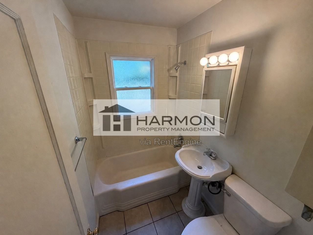1823 N Garland St - Photo 5 of 8