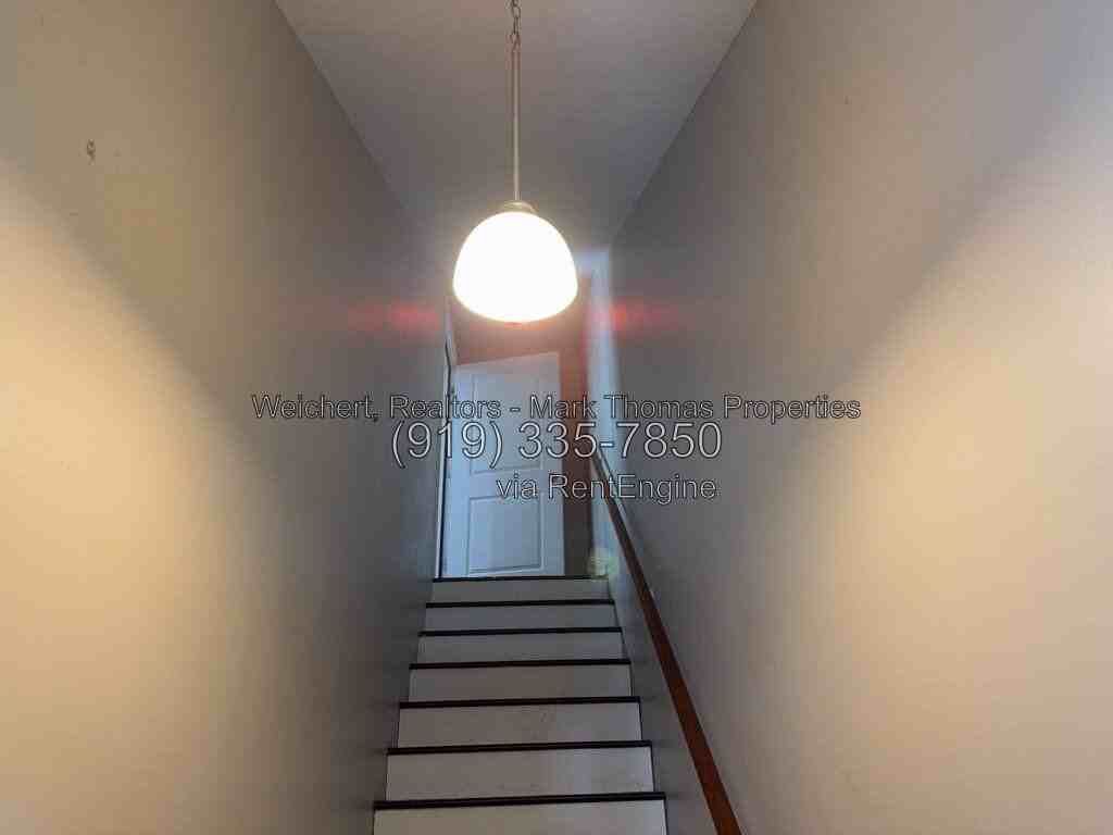 219 Bridgefield Pl - Photo 3 of 12
