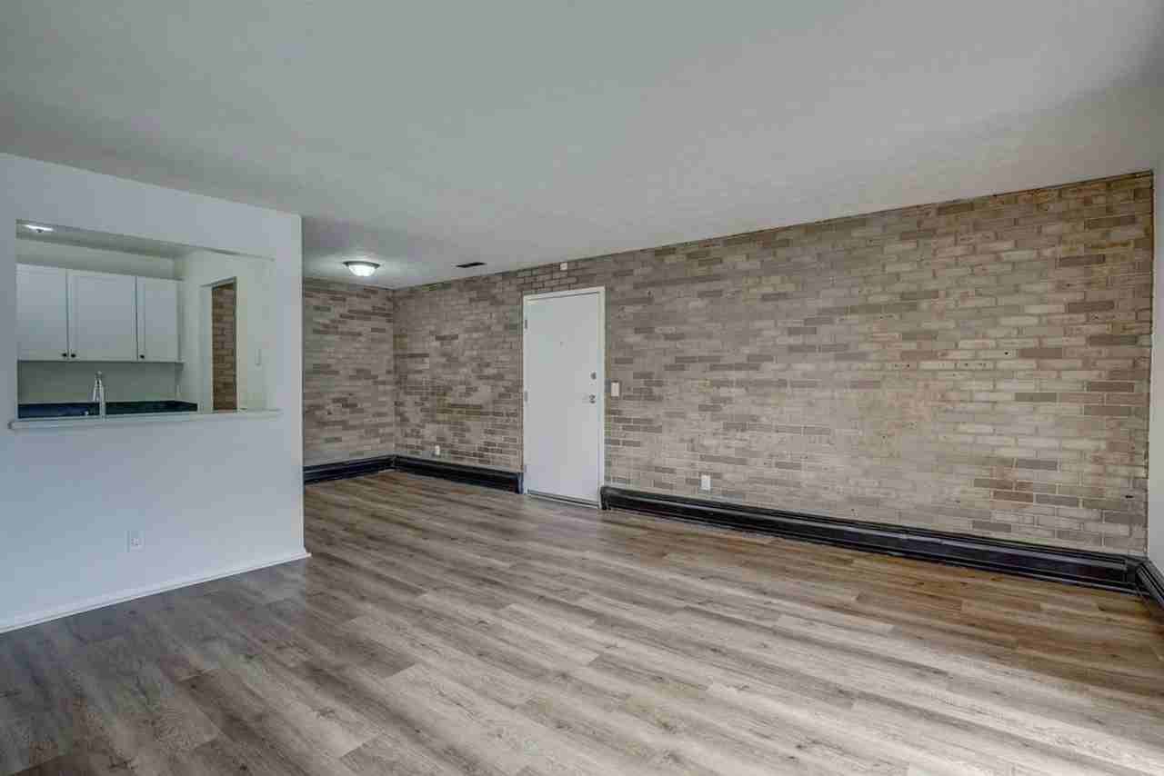 1572 Glen Parker Ave #1 - Photo 6 of 15