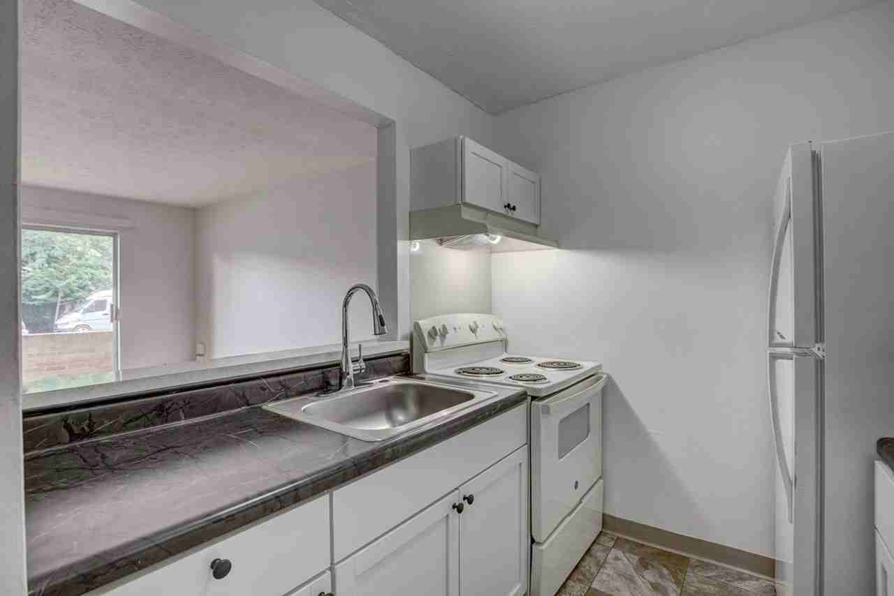 1572 Glen Parker Ave #1 - Photo 7 of 15