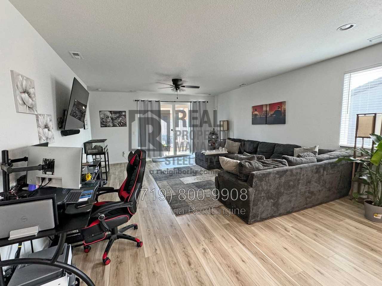 2204 Sunrise Ln - Photo 4 of 18