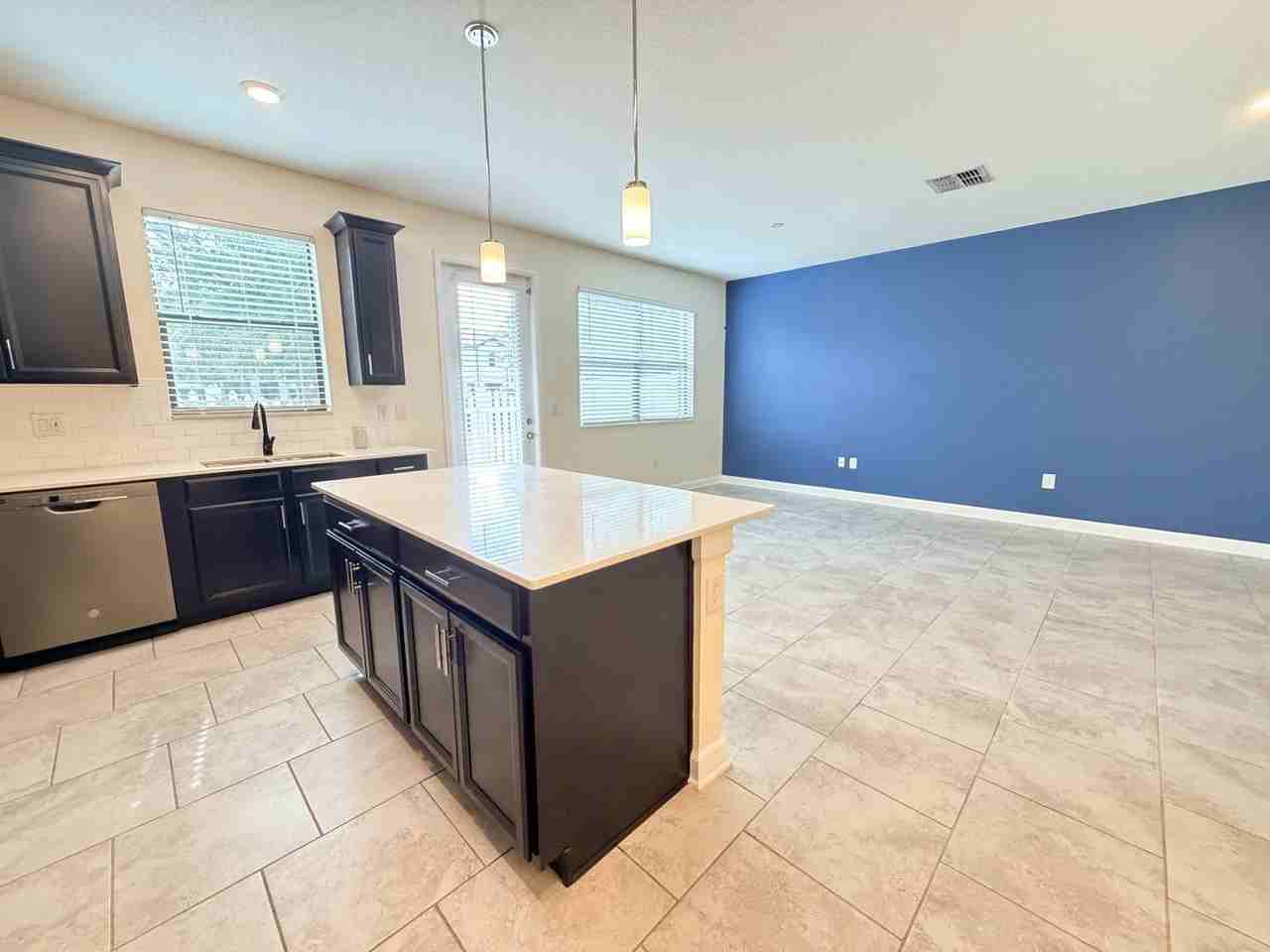 1202 Payne Stewart Dr - Photo 3 of 28