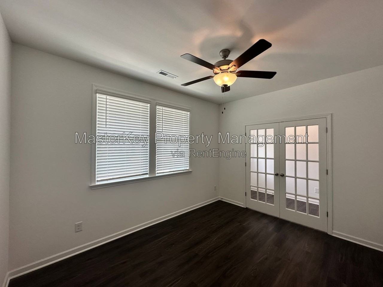 1202 Briar Gate Dr - Photo 3 of 25