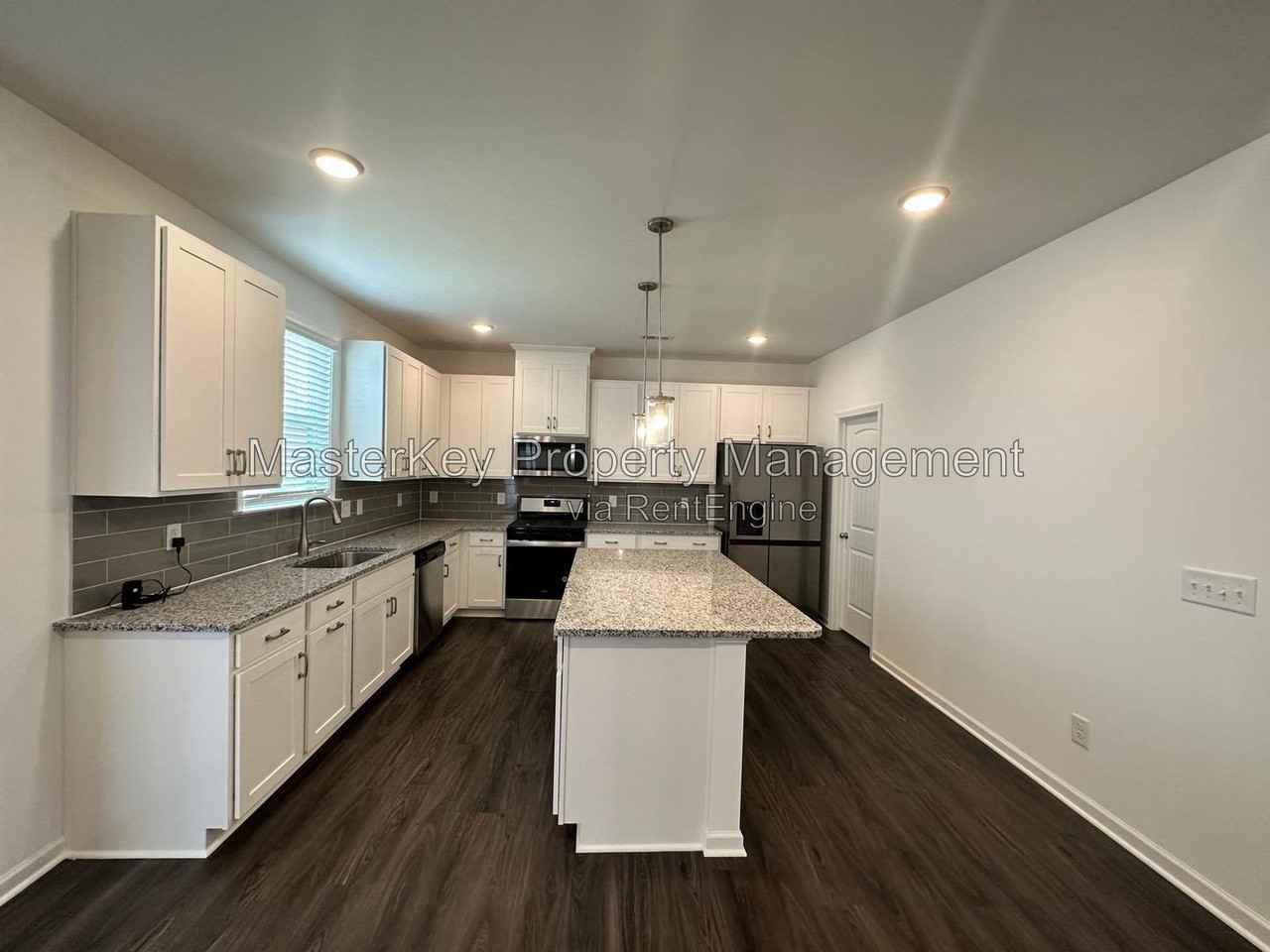 1202 Briar Gate Dr - Photo 7 of 25