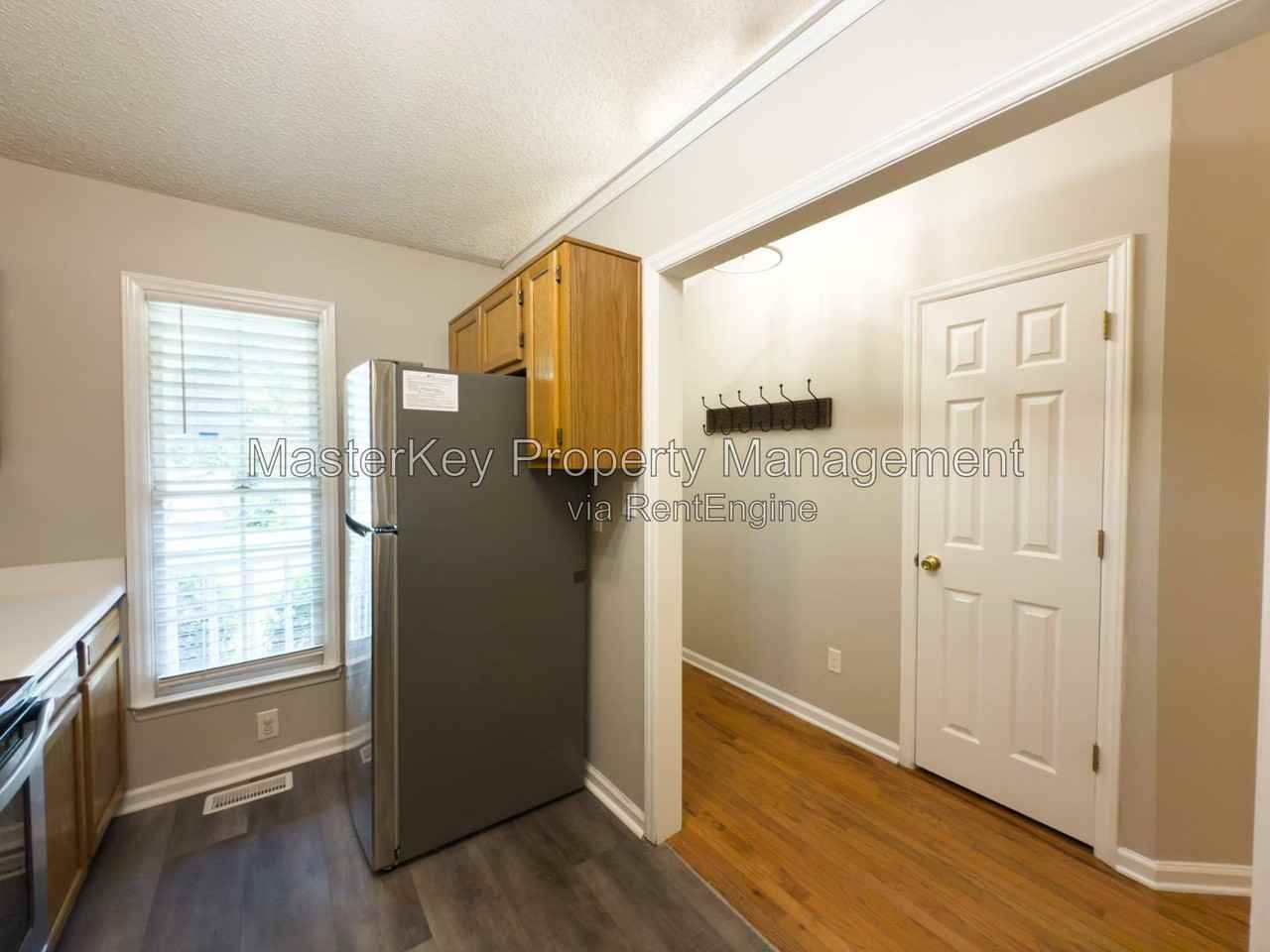 4220 Old Brick Ct - Photo 3 of 23