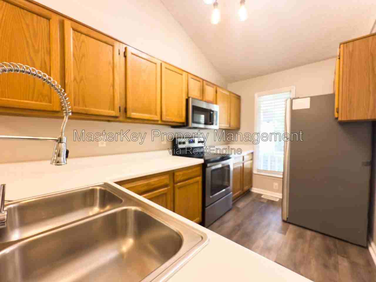 4220 Old Brick Ct - Photo 4 of 23