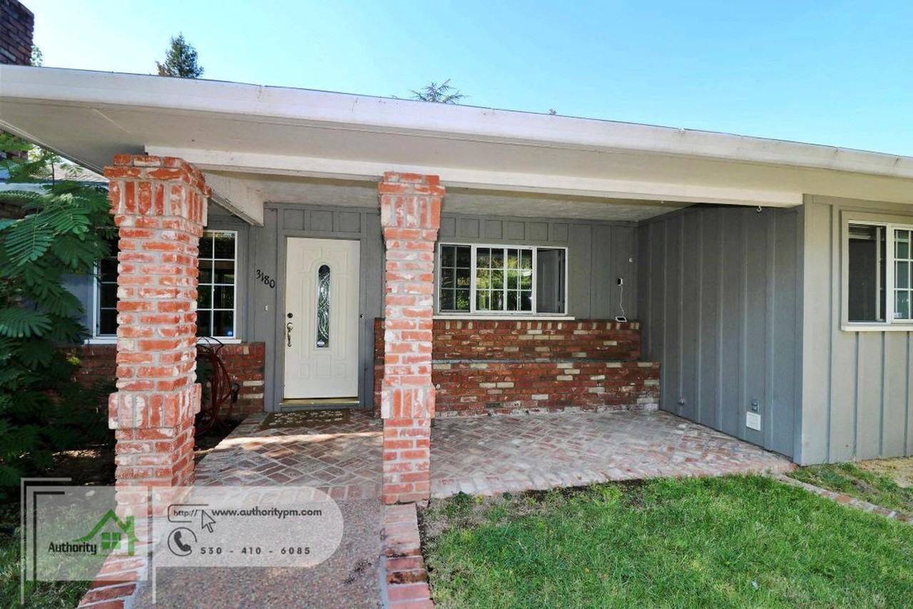 3180 Wilshire Dr - Photo 3 of 34