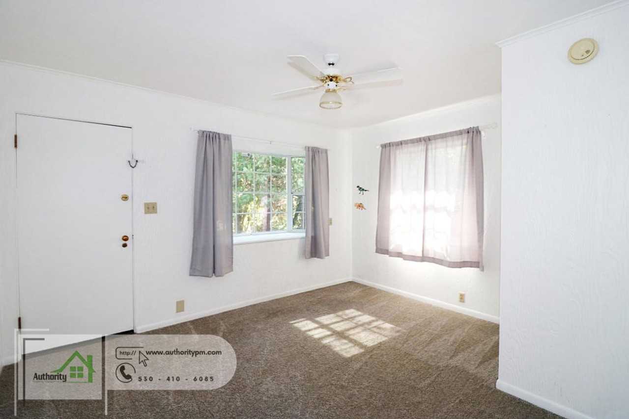 3180 Wilshire Dr - Photo 7 of 34