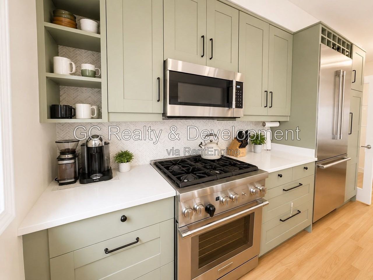 1018 W Monroe St - Photo 2 of 24