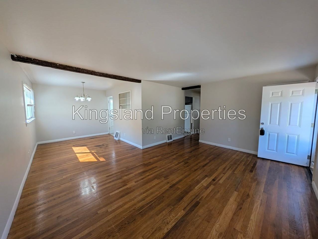 936 Highmont Dr - Photo 2 of 24