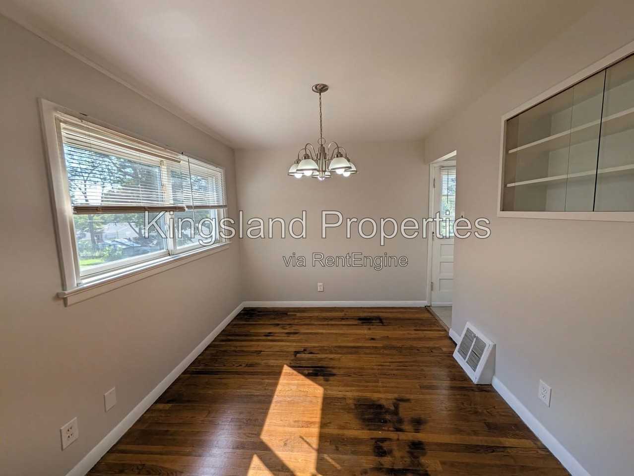 936 Highmont Dr - Photo 3 of 24