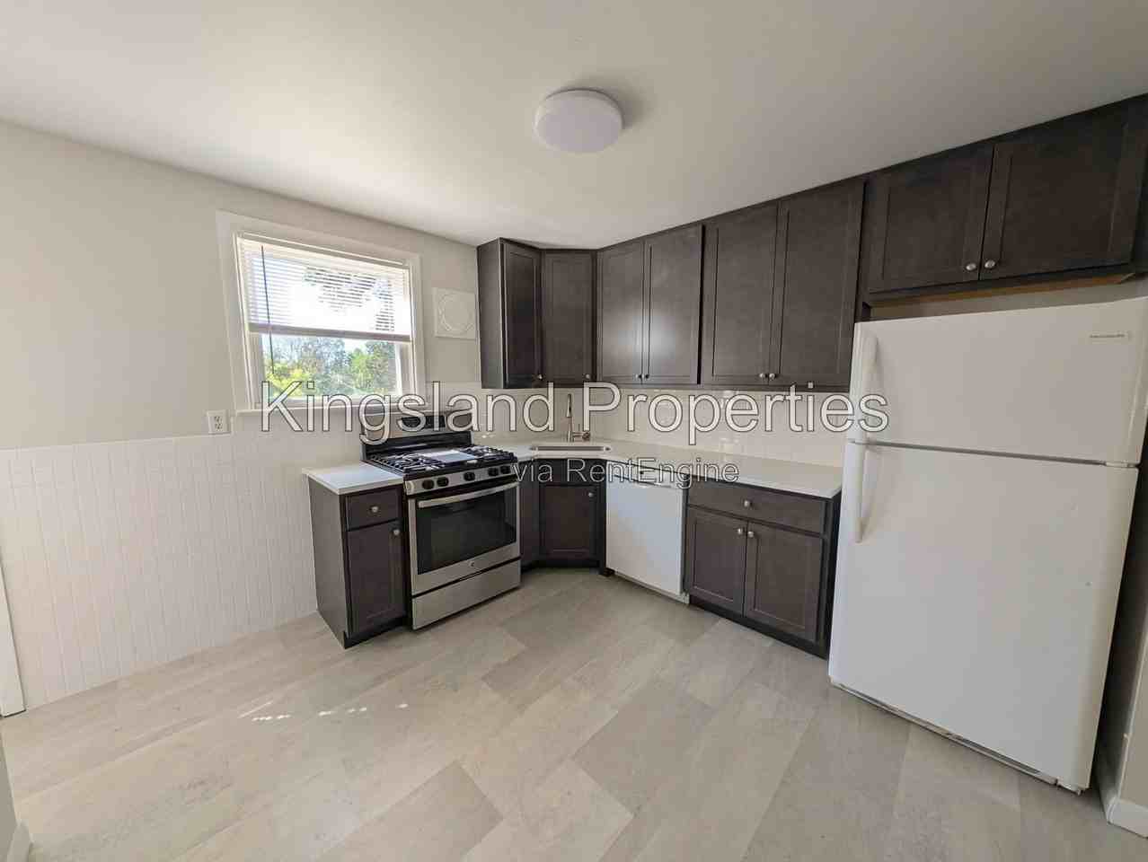936 Highmont Dr - Photo 7 of 24