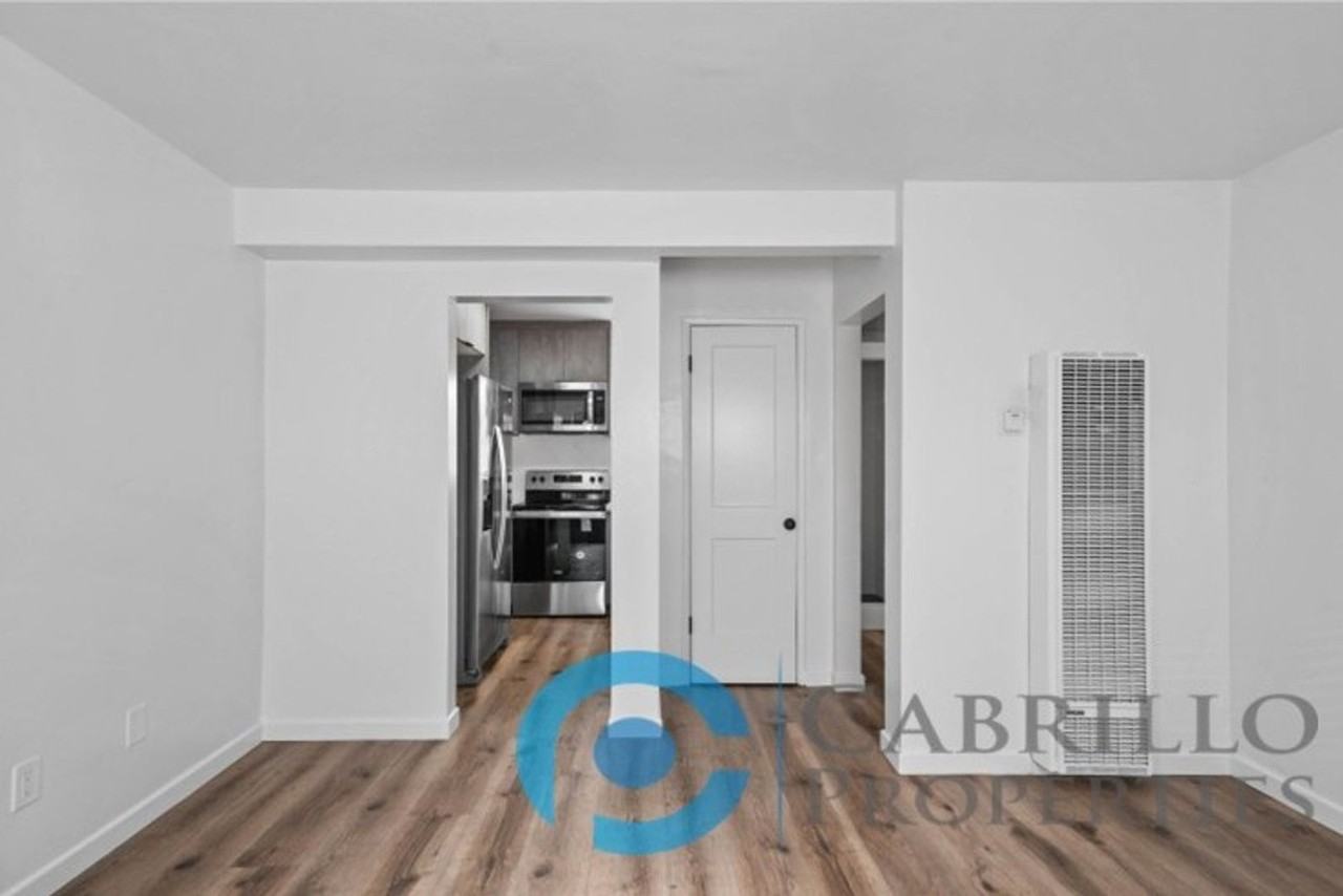 4121 1/2 Kansas St - Photo 2 of 16