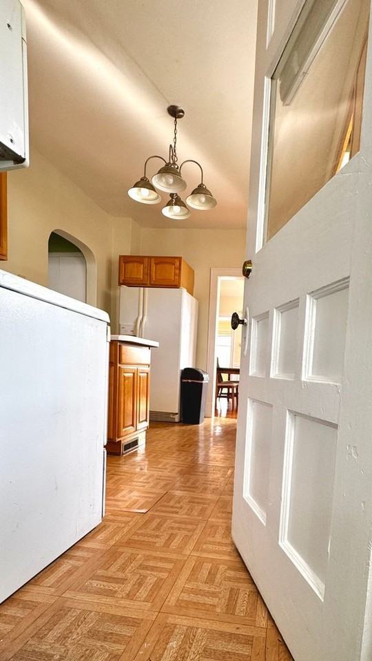1411 5th St - Photo 2 of 11