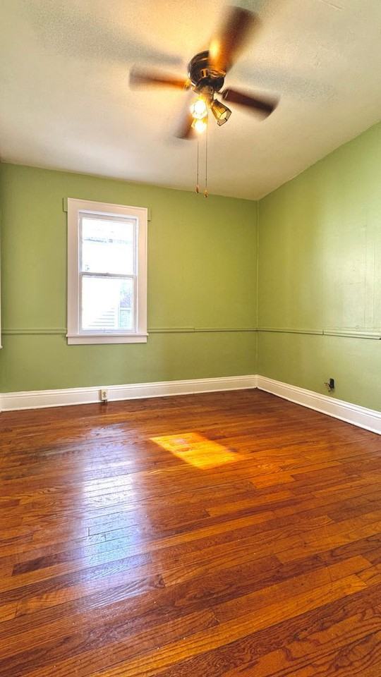 1411 5th St - Photo 6 of 11
