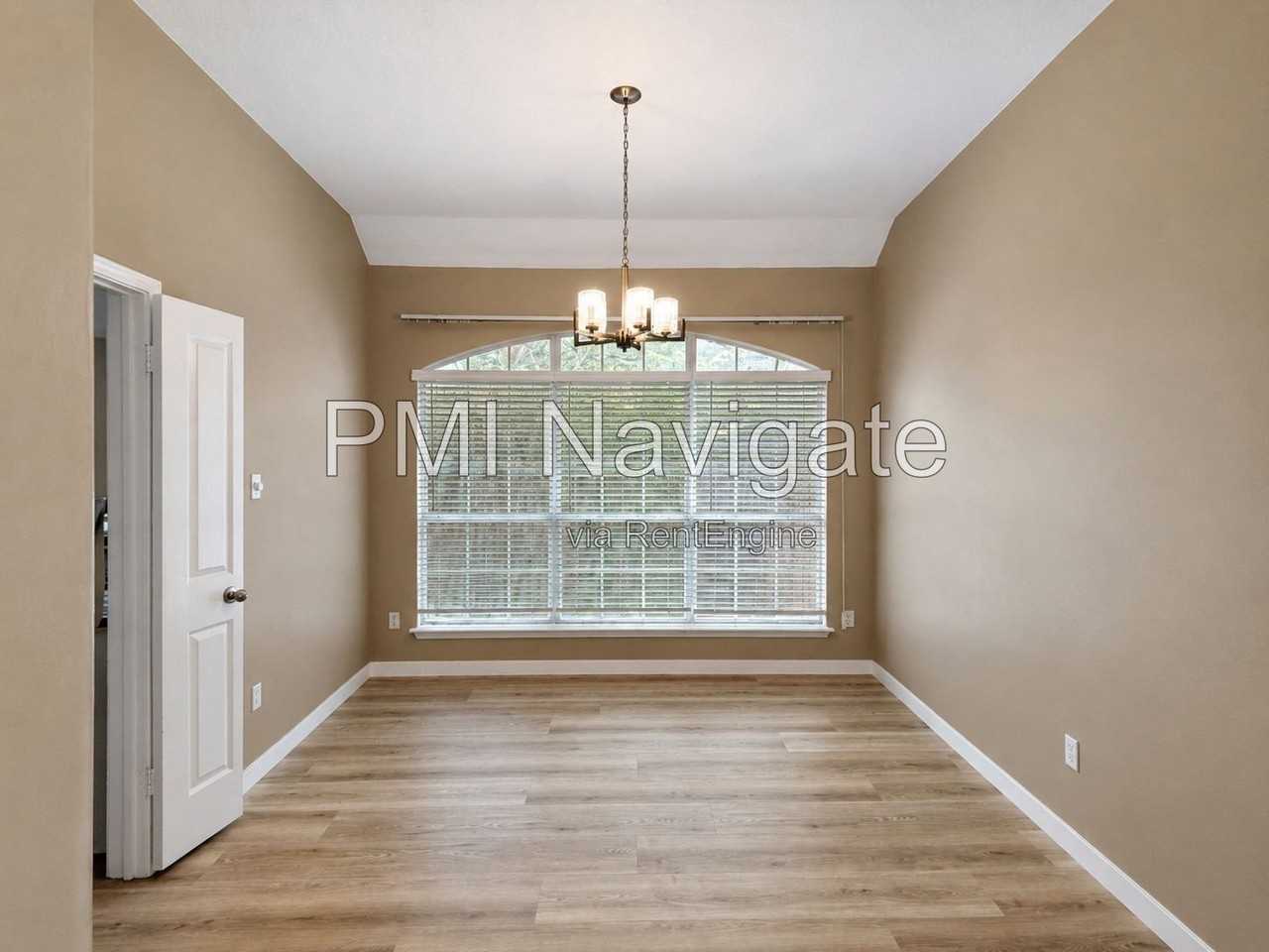 15226 Fall Place Dr - Photo 5 of 28