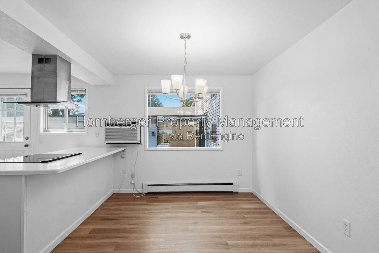 2815 E 37th Ave - Photo 4 of 23