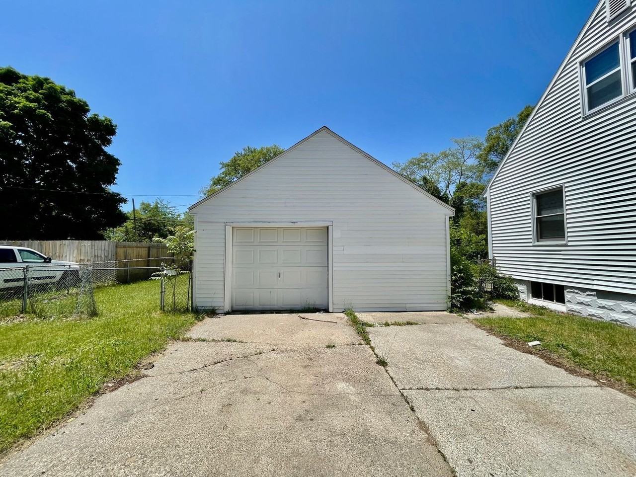 1417 Madison St - Photo 2 of 24