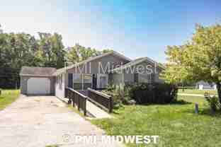 401 Franklin Ave - Photo 1 of 1