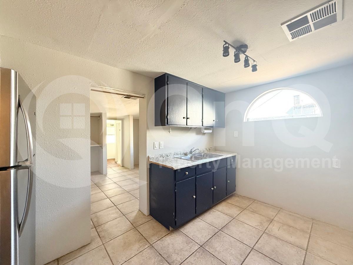 1548 W Mckinley St #1 - Photo 2 of 12