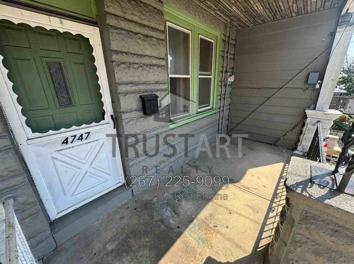 4747 N Mascher St - Photo 3 of 23