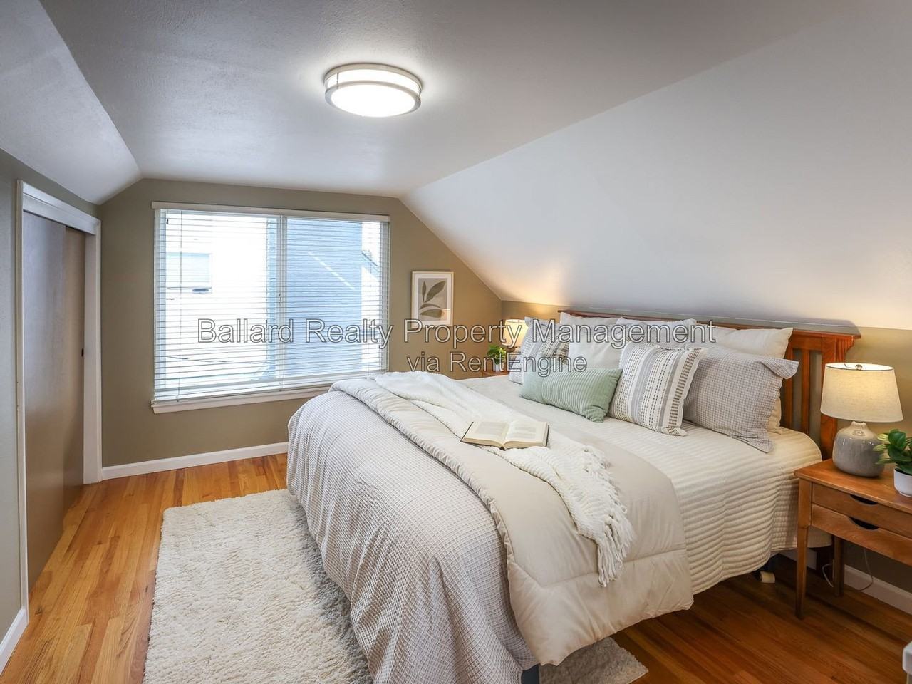 3248 Nw Market St - Photo 7 of 21